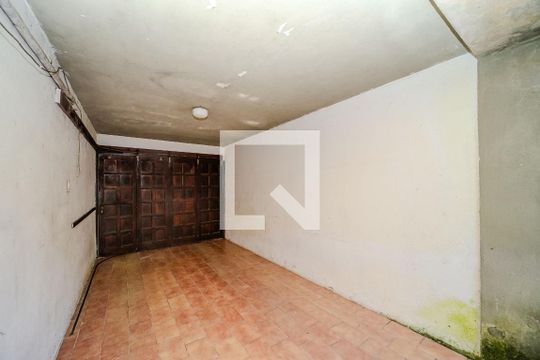 Garagem de casa à venda com 3 quartos, 287m² em Sarandi, Porto Alegre