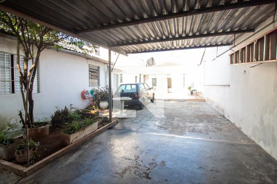 Garagem de casa à venda com 3 quartos, 120m² em Brooklin, São Paulo