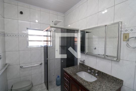 Banheiro de casa à venda com 5 quartos, 325m² em Vila Mendes, São Paulo