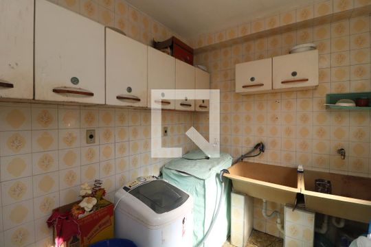 Área de Serviço de casa à venda com 5 quartos, 325m² em Vila Mendes, São Paulo