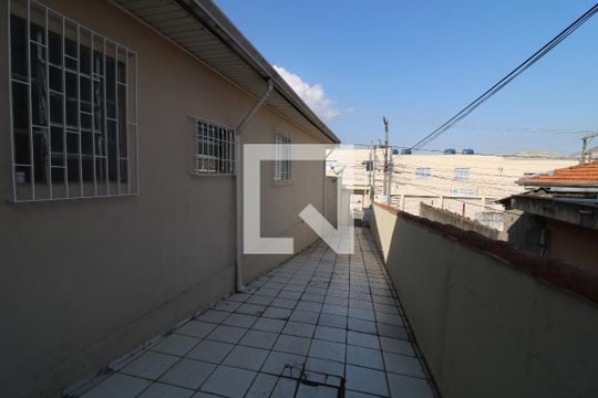 Corredor de casa à venda com 5 quartos, 325m² em Vila Mendes, São Paulo
