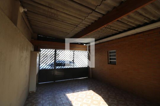 Garagem de casa à venda com 5 quartos, 325m² em Vila Mendes, São Paulo