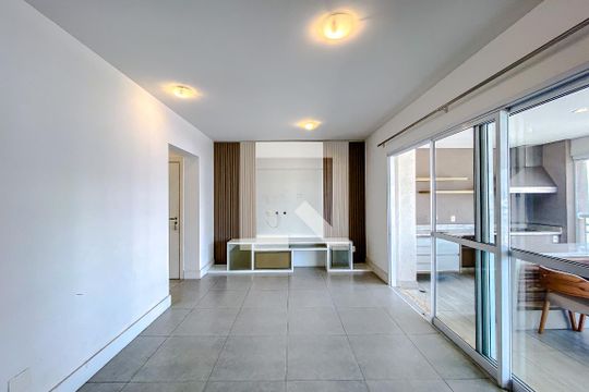 Sala de apartamento à venda com 2 quartos, 101m² em Quinta da Paineira, São Paulo