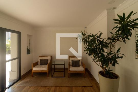 Hall de entrada de apartamento à venda com 3 quartos, 100m² em Vila Andrade, São Paulo