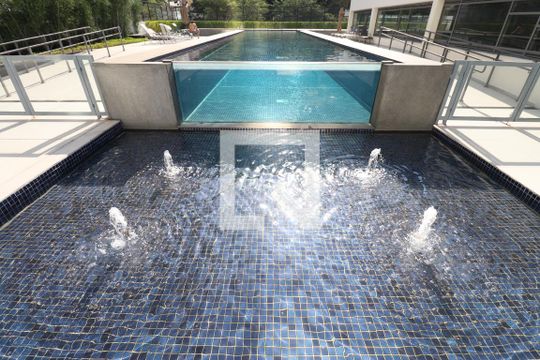 Área comum - Piscina de apartamento para alugar com 1 quarto, 51m² em Barra Funda, São Paulo