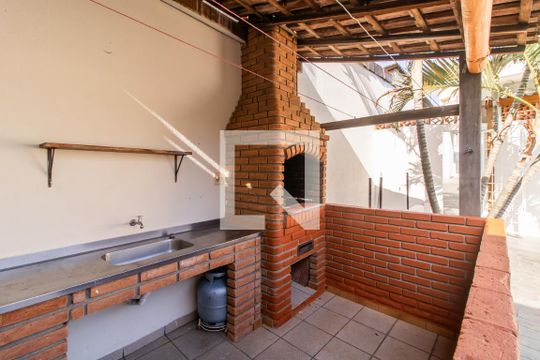 Churrasqueira de casa para alugar com 2 quartos, 130m² em Parque Artur Alvim, São Paulo