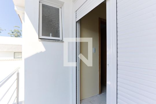 Sacada  de casa à venda com 3 quartos, 127m² em Guarujá, Porto Alegre