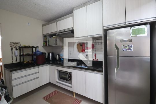 Cozinha de casa de condomínio à venda com 3 quartos, 120m² em Igara, Canoas
