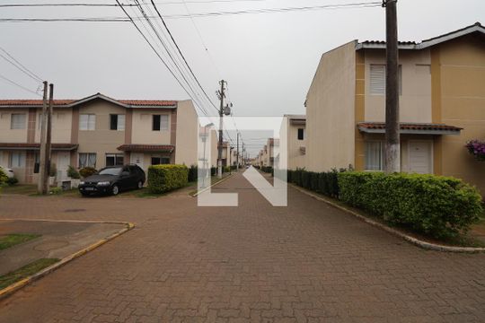 Área comum de casa de condomínio à venda com 3 quartos, 120m² em Igara, Canoas