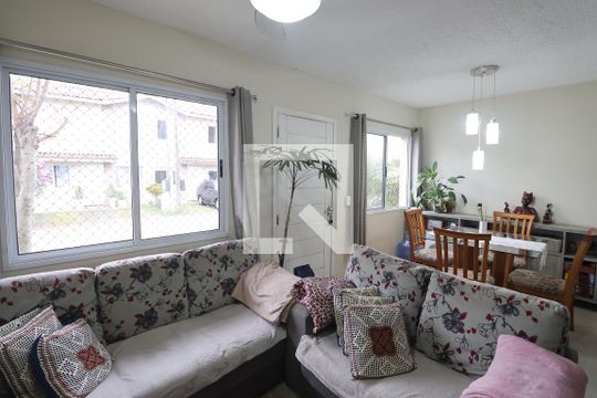 Sala de casa de condomínio à venda com 3 quartos, 120m² em Igara, Canoas