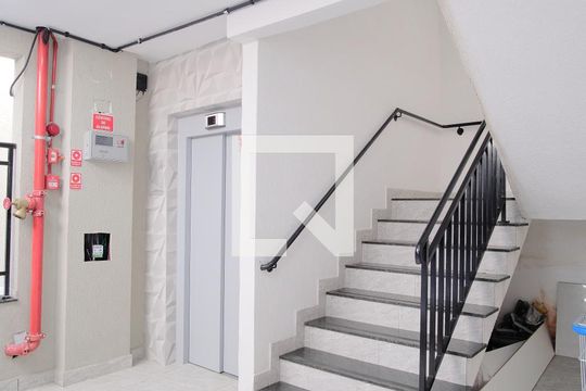 Área comum de apartamento para alugar com 2 quartos, 45m² em Penha de França, São Paulo