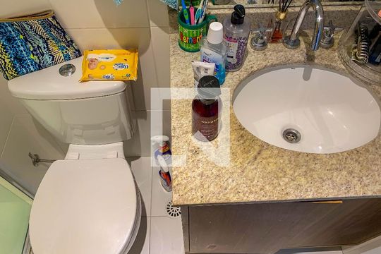 Quarto 1 - Banheiro  de apartamento à venda com 2 quartos, 67m² em Parque São Jorge, São Paulo