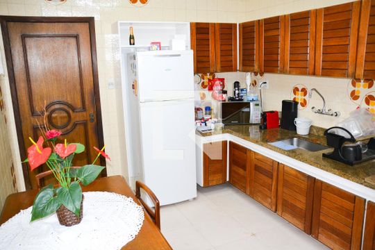 Cozinha de casa à venda com 3 quartos, 363m² em Osvaldo Cruz, São Caetano do Sul