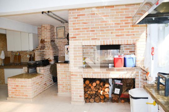 Área comum de casa à venda com 3 quartos, 363m² em Osvaldo Cruz, São Caetano do Sul