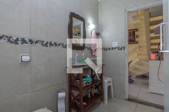 Banheiro Social de casa à venda com 2 quartos, 234m² em Vila Nair, São Paulo