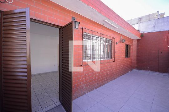 Sala - Varanda de casa para alugar com 2 quartos, 120m² em Jardim Clímax, São Paulo