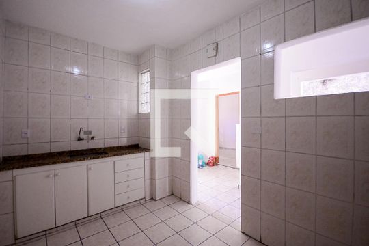 Cozinha de casa para alugar com 2 quartos, 120m² em Jardim Clímax, São Paulo