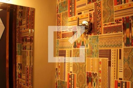 Lavabo de casa de condomínio para alugar com 3 quartos, 130m² em Jardim Ipês, Cotia