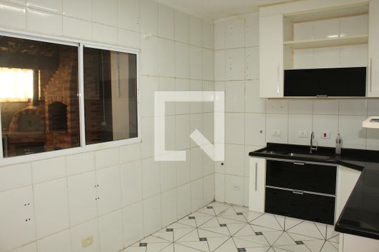 Cozinha de casa de condomínio para alugar com 3 quartos, 130m² em Jardim Ipês, Cotia
