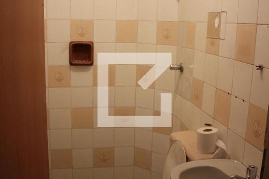 Banheiro de apartamento à venda com 2 quartos, 48m² em Novo Riacho, Contagem