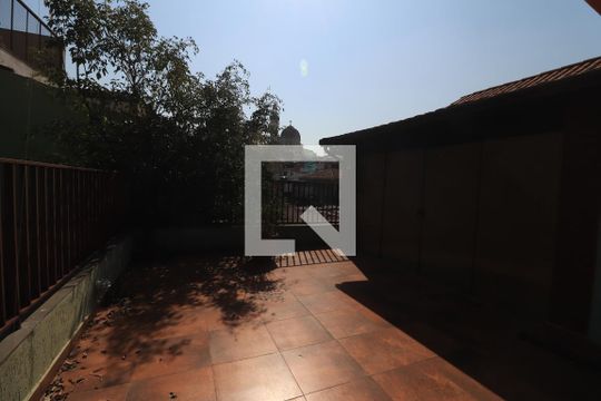 Churrasqueira de casa à venda com 3 quartos, 300m² em Vila Fernandes, São Paulo