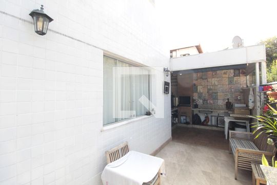 Area Privativa de apartamento à venda com 3 quartos, 134m² em Itapoã, Belo Horizonte