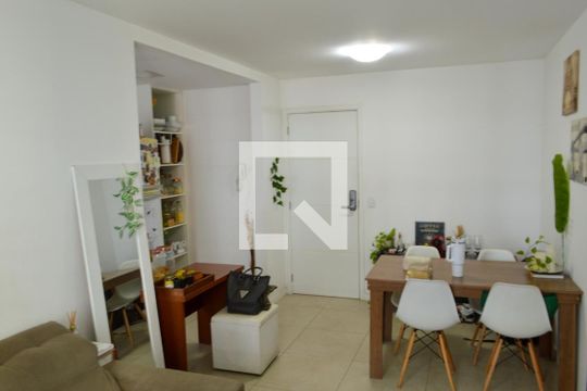 Sala de apartamento à venda com 2 quartos, 64m² em Tanque, Rio de Janeiro