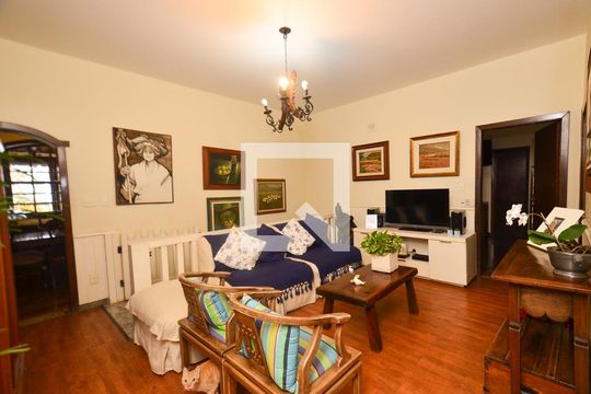 Sala de Tv de casa à venda com 4 quartos, 264m² em Cidade Nova, Belo Horizonte