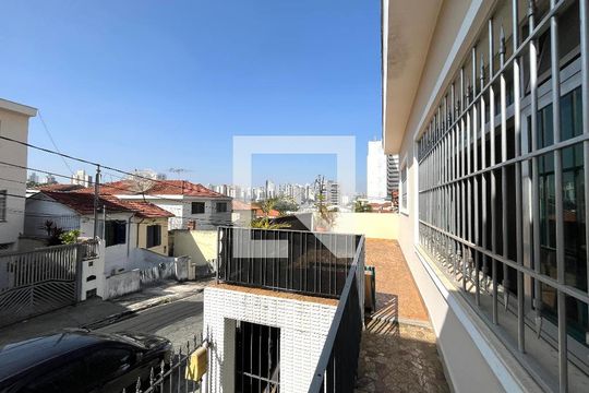 Área externa de casa à venda com 3 quartos, 114m² em Bosque da Saúde, São Paulo