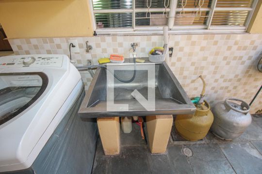 Área de serviço de casa à venda com 3 quartos, 240m² em Jardim Conceição, Campinas