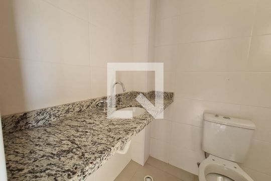 Banheiro da Suíte  de apartamento à venda com 2 quartos, 99m² em Vila Progresso, Guarulhos