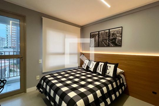 Quarto de kitnet/studio para alugar com 1 quarto, 26m² em Sumarezinho, São Paulo