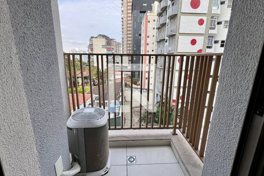 Sacada de kitnet/studio para alugar com 1 quarto, 26m² em Sumarezinho, São Paulo