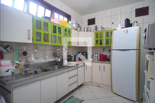 Cozinha de casa à venda com 4 quartos, 450m² em Ideal, Novo Hamburgo