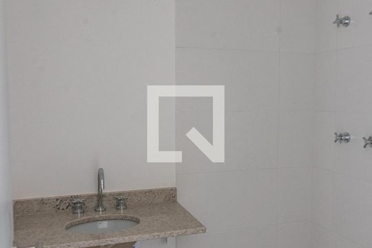 Banheiro de apartamento para alugar com 1 quarto, 22m² em Vila Mariana, São Paulo
