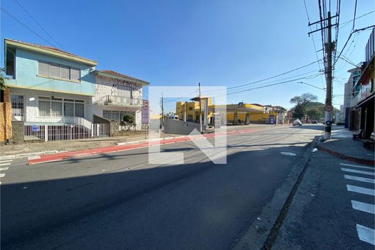 Fachada da rua  de casa à venda com 3 quartos, 200m² em Vila Guilherme, São Paulo