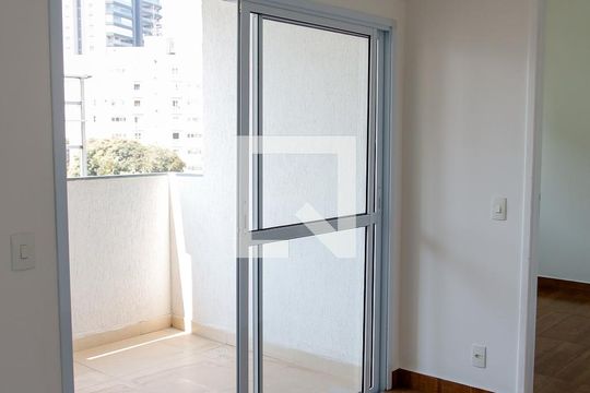 sala de apartamento para alugar com 1 quarto, 33m² em Vila Osasco, Osasco