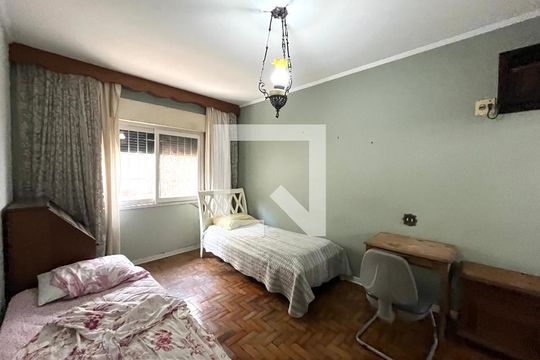 Suite de casa para alugar com 5 quartos, 465m² em Parque Jabaquara, São Paulo
