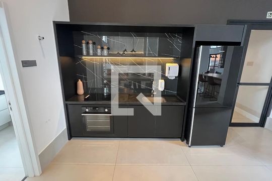 Área comum de kitnet/studio à venda com 1 quarto, 26m² em Pinheiros, São Paulo