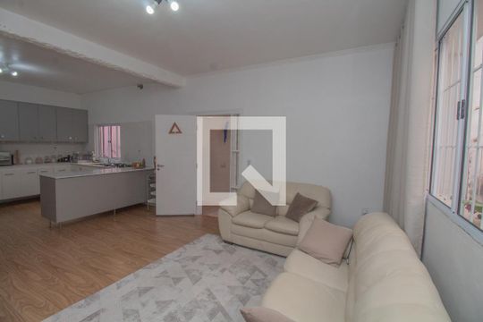 Sala de casa à venda com 4 quartos, 240m² em Chácara Mafalda, São Paulo