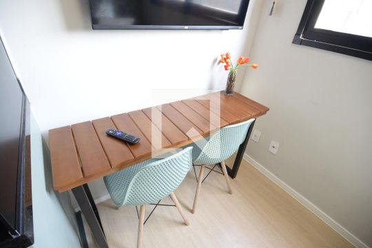 Sala de apartamento para alugar com 1 quarto, 25m² em Liberdade, São Paulo