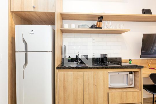 Cozinha de kitnet/studio à venda com 1 quarto, 27m² em Bela Vista, São Paulo