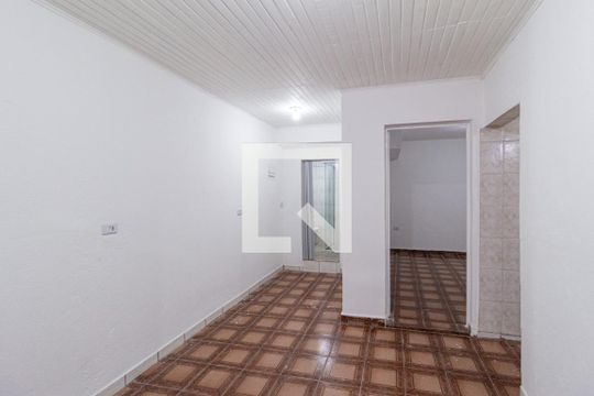 Sala de casa para alugar com 1 quarto, 45m² em Km 18, Osasco