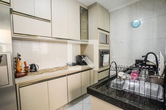 Cozinha de apartamento para alugar com 3 quartos, 75m² em Vila Valparaíso, Santo André