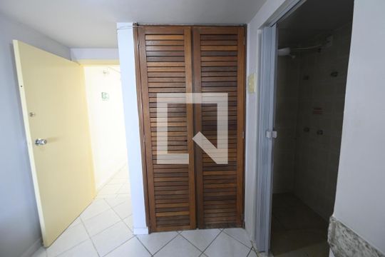 Sala/Cozinha de kitnet/studio à venda com 1 quarto, 23m² em Setor Central, Goiânia