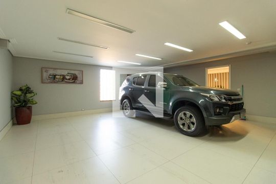 Garagem de casa de condomínio à venda com 4 quartos, 464m² em Vila Monumento, São Paulo