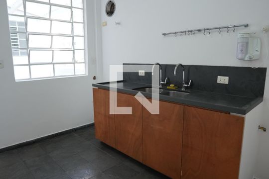 Cozinha de apartamento à venda com 2 quartos, 60m² em Jardim America, São Paulo