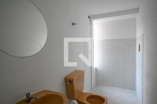 Banheiro de apartamento para alugar com 1 quarto, 60m² em Jardim Patente Novo, São Paulo