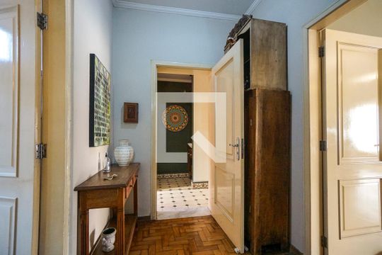 Hall da escada de casa para alugar com 3 quartos, 367m² em Tatuapé, São Paulo