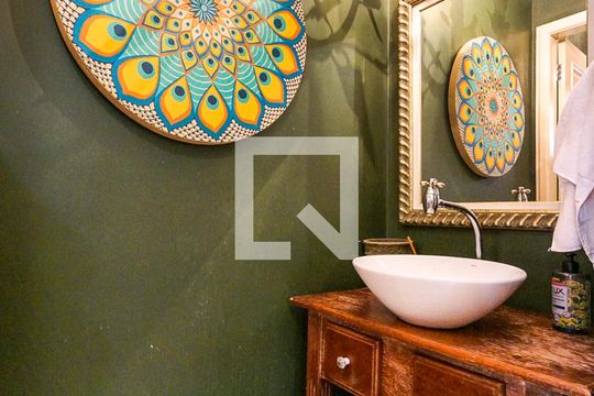 Lavabo de casa para alugar com 3 quartos, 367m² em Tatuapé, São Paulo